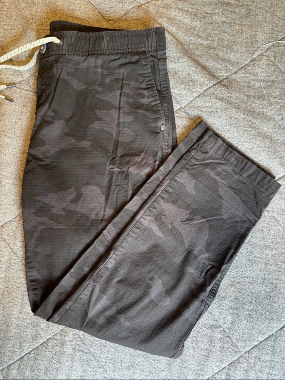 Men's Elastic Waist Camo Pants - Black